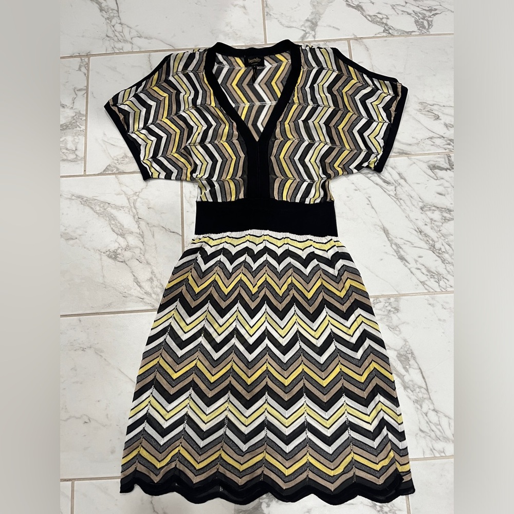 Women’s lingerie by Shelli Siegel dress. Geometric design, black and yellow.